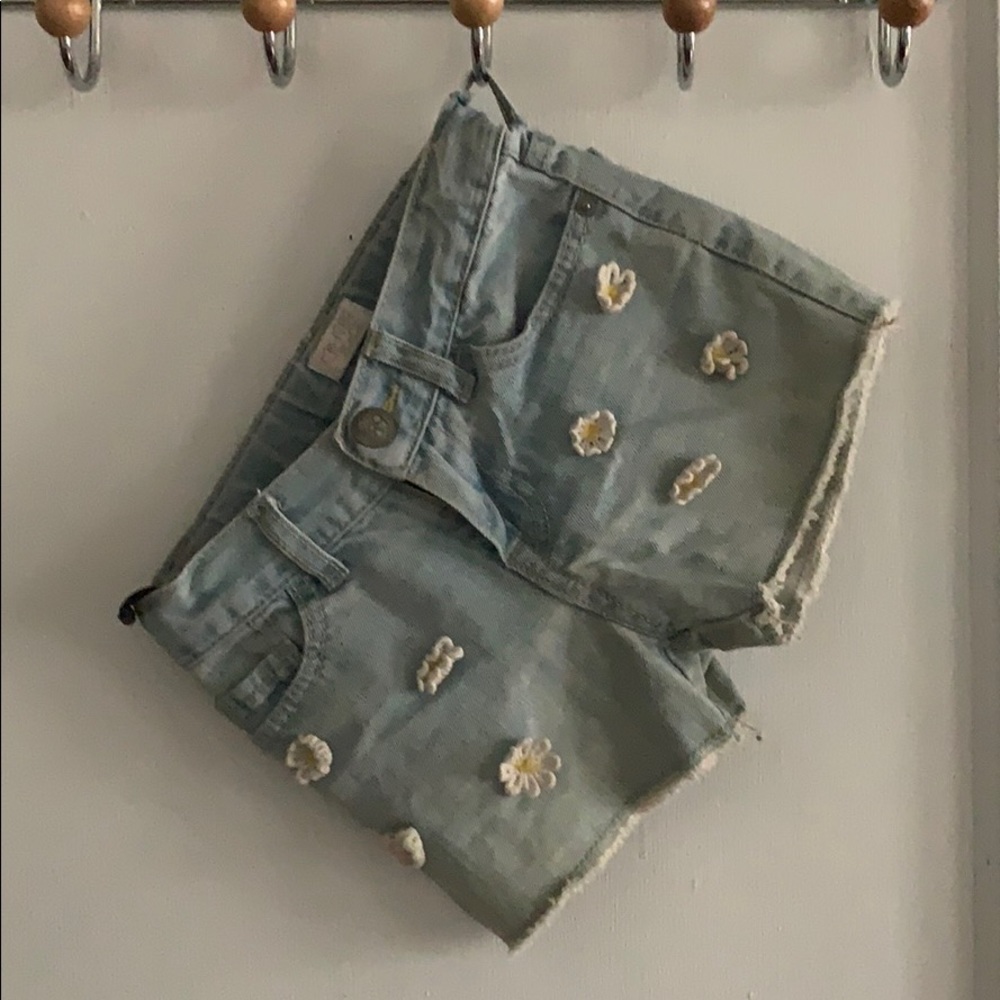 Children’s Place daisy denim shirt